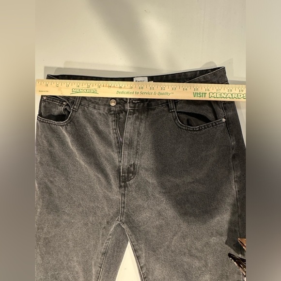 PRINCESS POLLY Zaneta Ripped Jeans in Washed Black Denim Sz 12 Straight - Picture 8 of 10